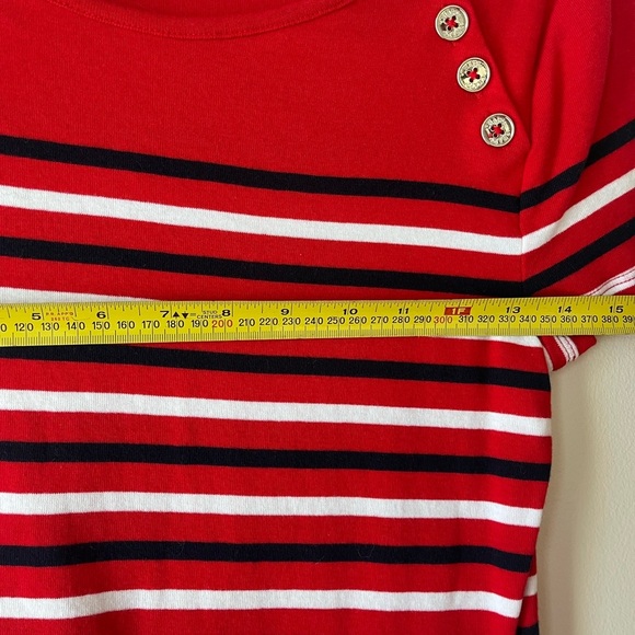 Short sleeve striped red buttons business casual size medium - Picture 9 of 9